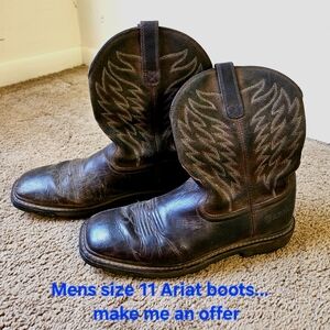 Ariat Brown Cowboy Western Boots with Classic Design